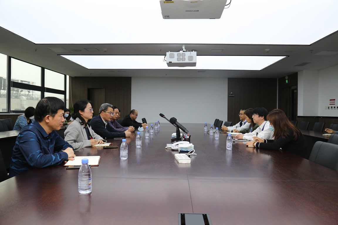 晋安区委副书记董敬太走访调研麦克赛尔