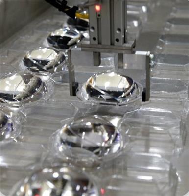 LED汽车前灯透镜